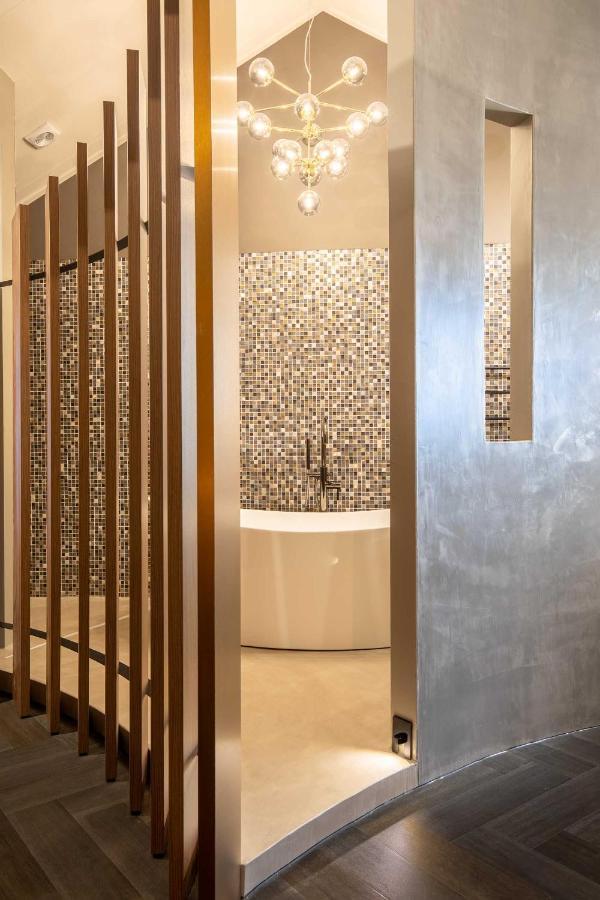 Heuvelsuites Hotel Oosterhout (North Brabant)